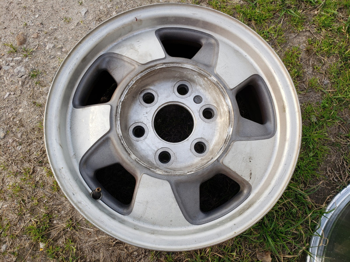 16" Chevy Silverado 1500 Tahoe OEM 5096 wheel rim spare 2002 2003 2004 2005 2006