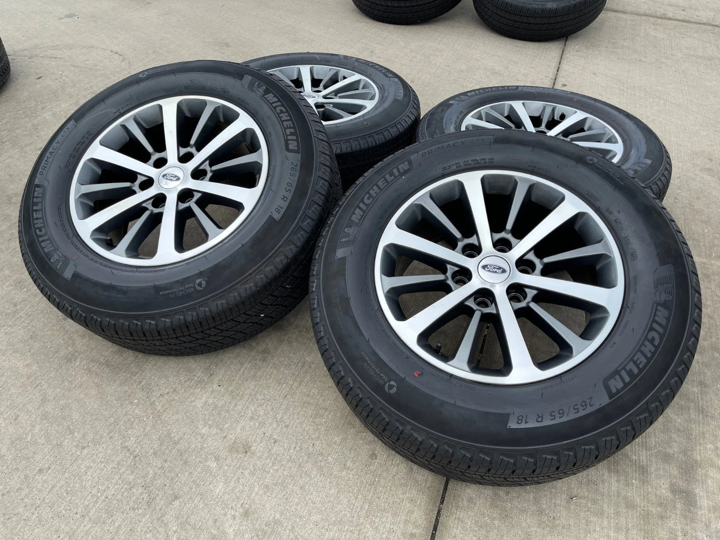 18" Ford F-150 Expedition 10142 OEM rims wheels tires MICHELIN NEW