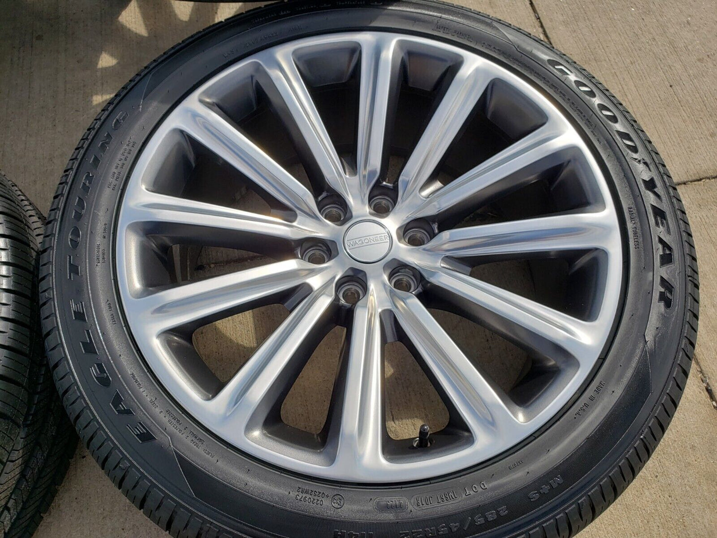 22" Jeep Grand Wagoneer OEM SERIES 3 wheels rims 95298 Dodge Ram 1500 tires