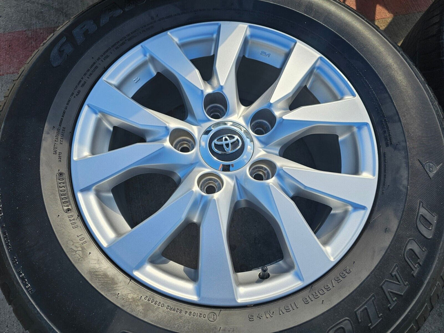 18" Toyota Land Cruiser OEM 75195 LX570 Sequoia Tundra wheels rims 5x150