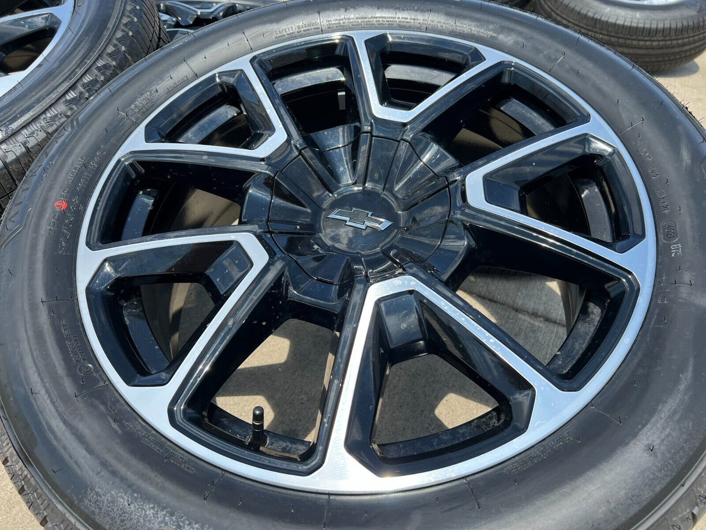 22" Chevy Tahoe Suburban RST OEM 14035 wheels rims Silverado NEW