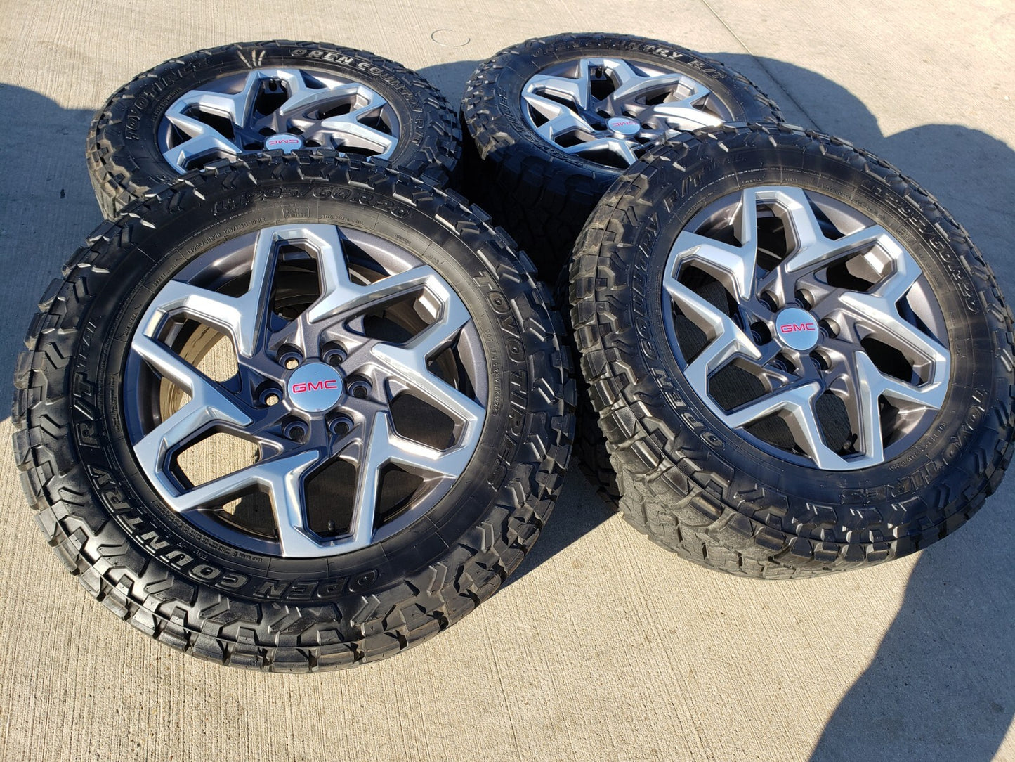 20" GMC Sierra Yukon AT4 Tahoe Silverado OEM 95369 wheels rims TOYO 34"