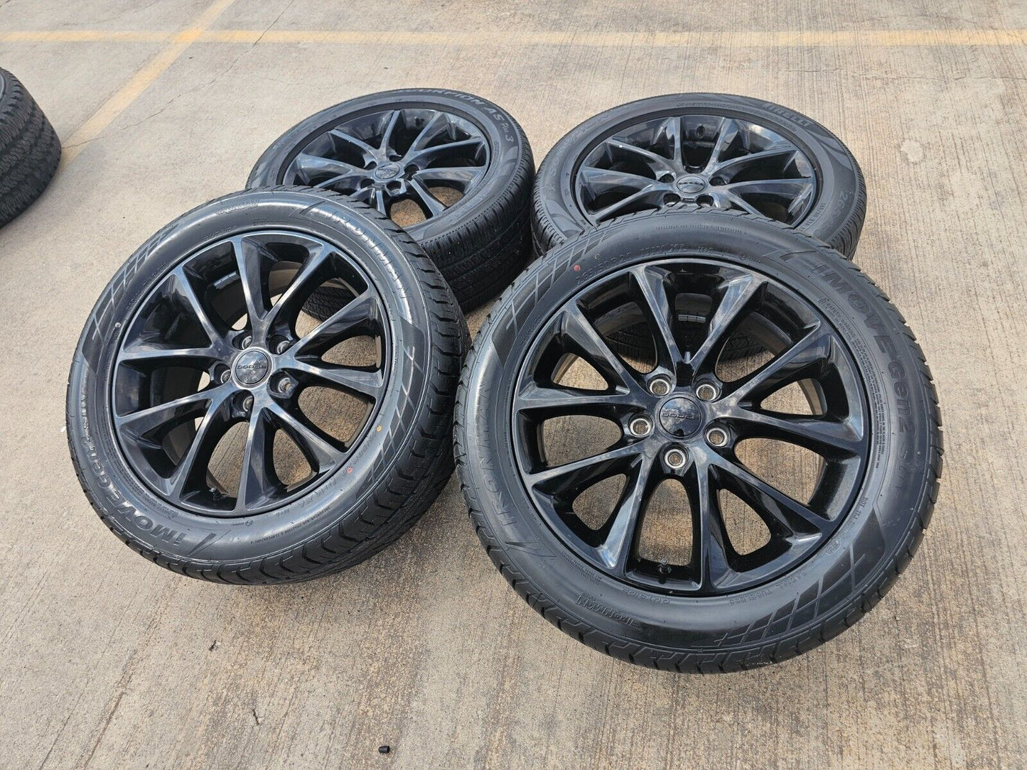 20" Dodge Durango Jeep Grand Cherokee OEM wheels rims 2496 tires