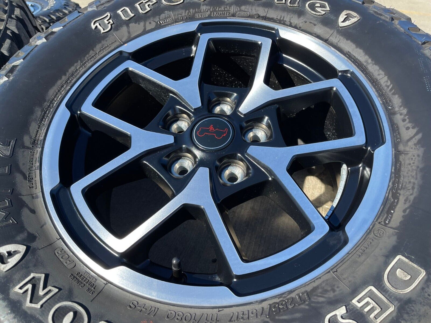 17" Jeep Wrangler Rubicon OEM wheels rims Gladiator tires 2023 2024 2025