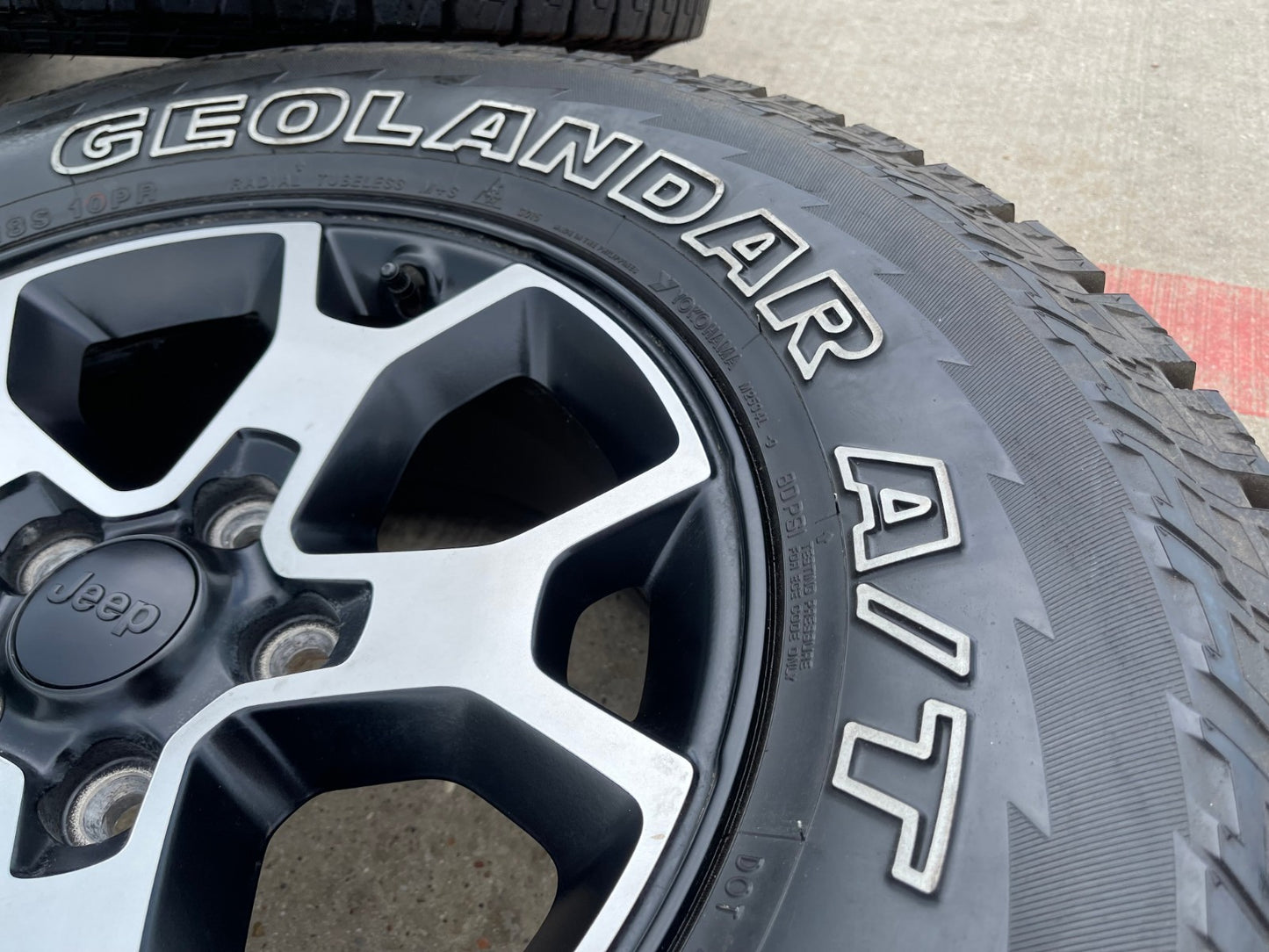 17" Jeep Wrangler Rubicon OEM 9218 Black wheels rims Gladiator 33"