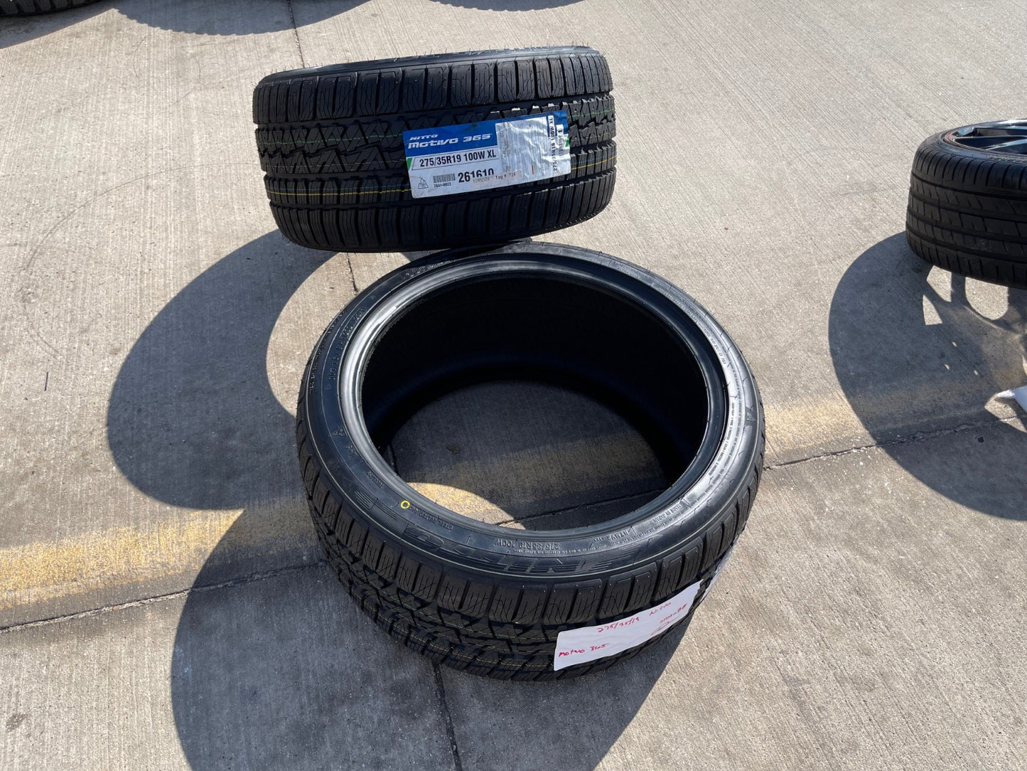 (1) 275/35/19 Nitto Motivo 365 tire 100W XL NEW