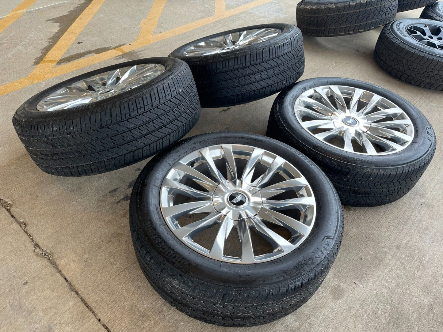 22" Cadillac Escalade Platinum OEM wheels rims 95026 tires