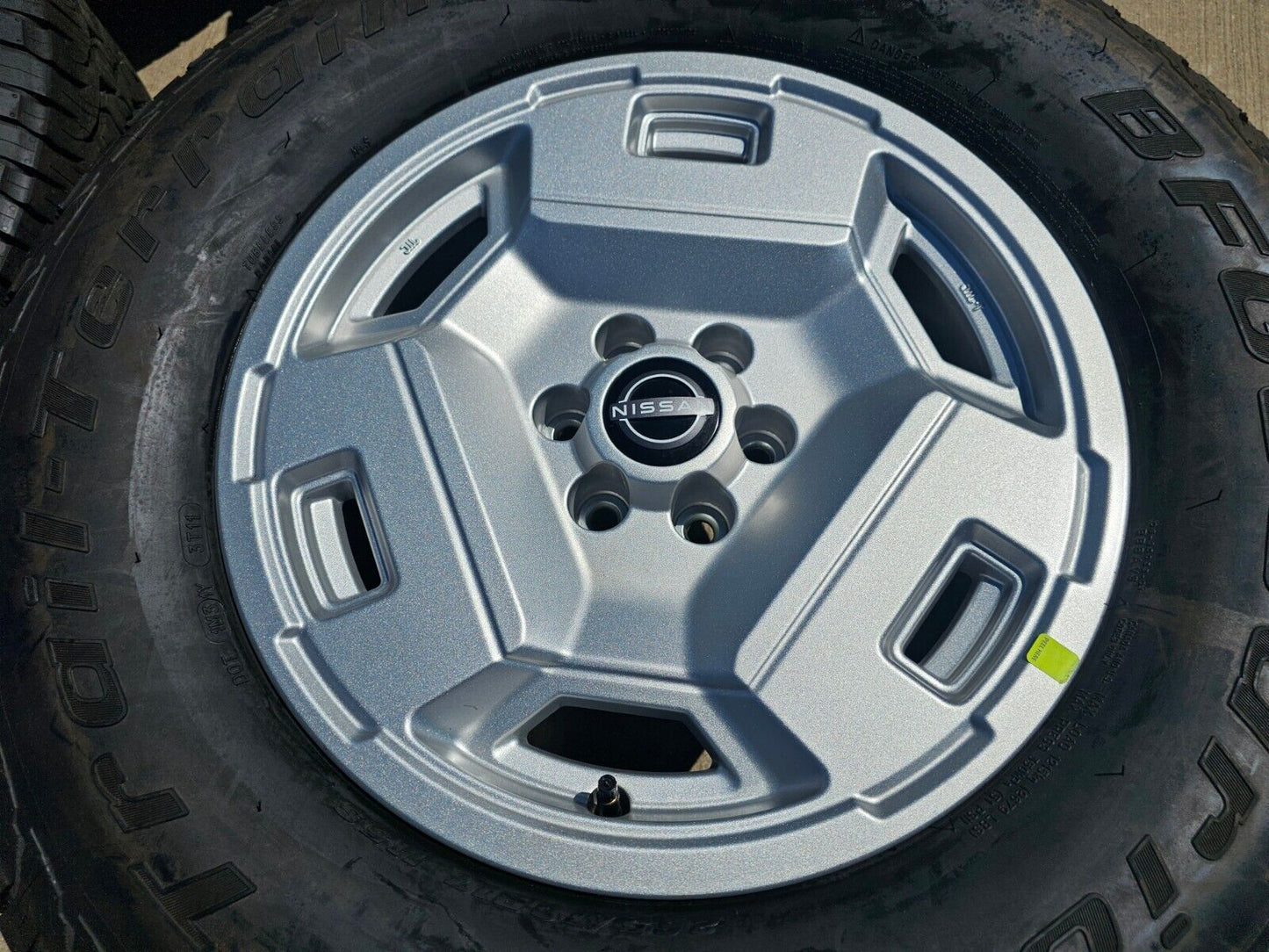17" Nissan Frontier OEM Retro Hardbody Edition 62783 wheels rims 2025 NEW BFG