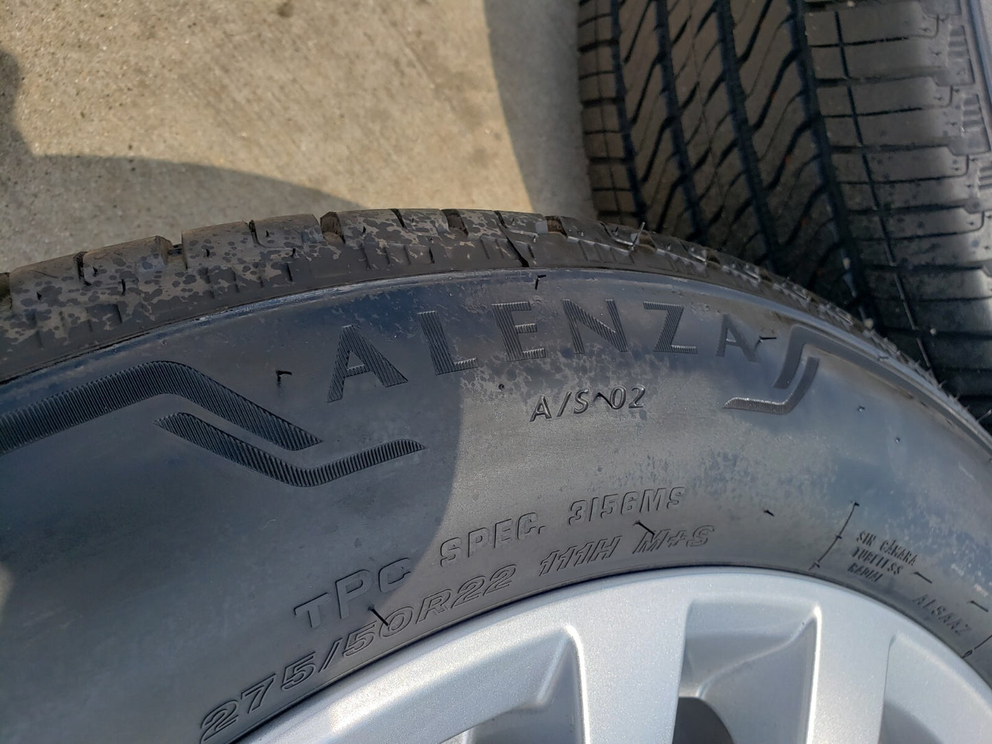 22" Cadillac Escalade Platinum OEM wheels rims 95026 tires NEW