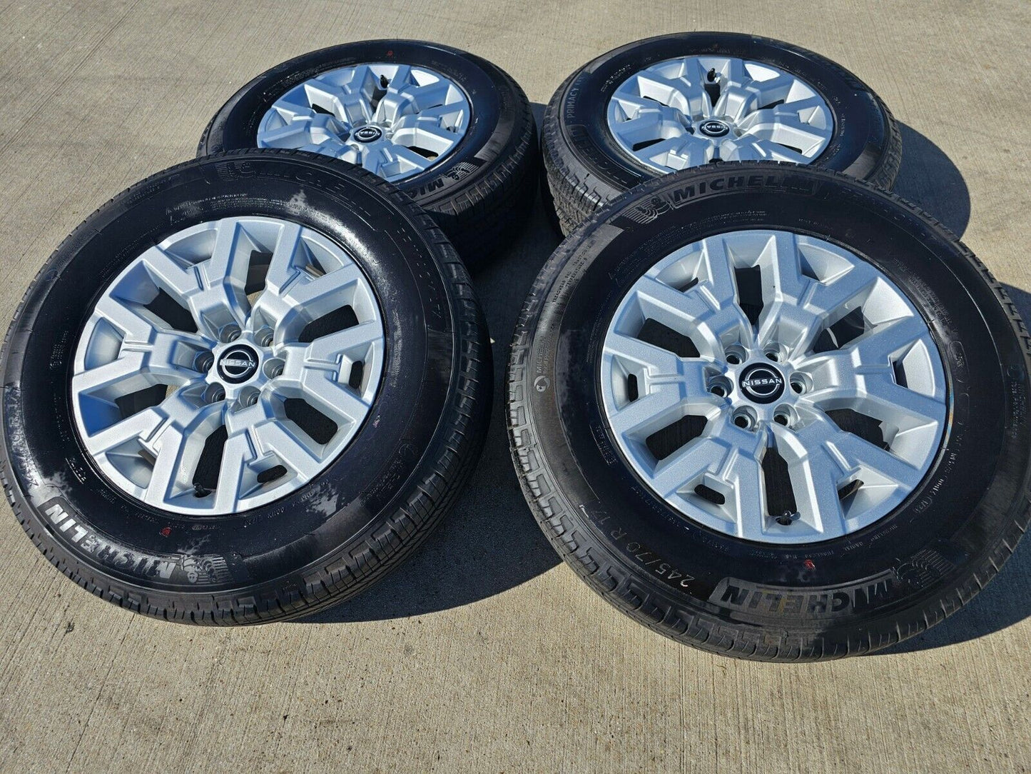 17" Nissan Frontier OEM Desert Runner 62832 wheels rims 2023 2024 2025 NEW