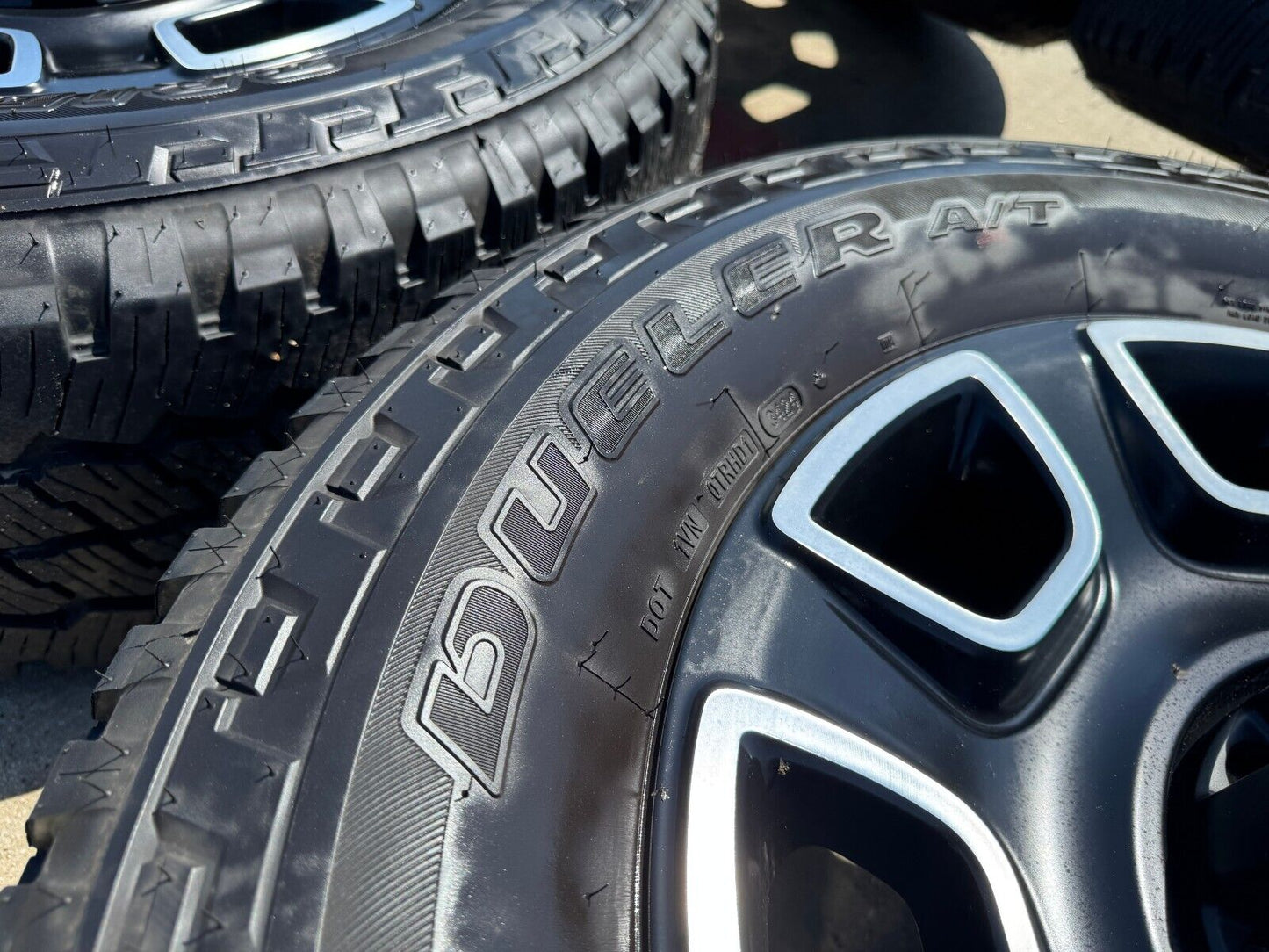 20" Ford F-250 F-350 OEM Lariat Platinum wheels rims 10486 tires BRIDGESTONE
