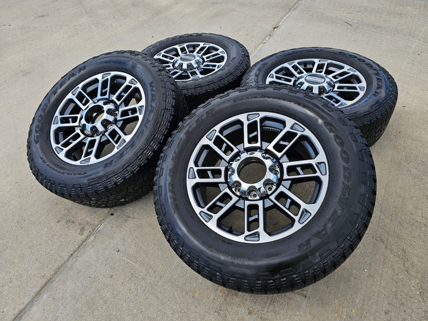 20" Ford F-250 F-350 OEM LIMITED Platinum wheels rims 10302 10483 2024 2025