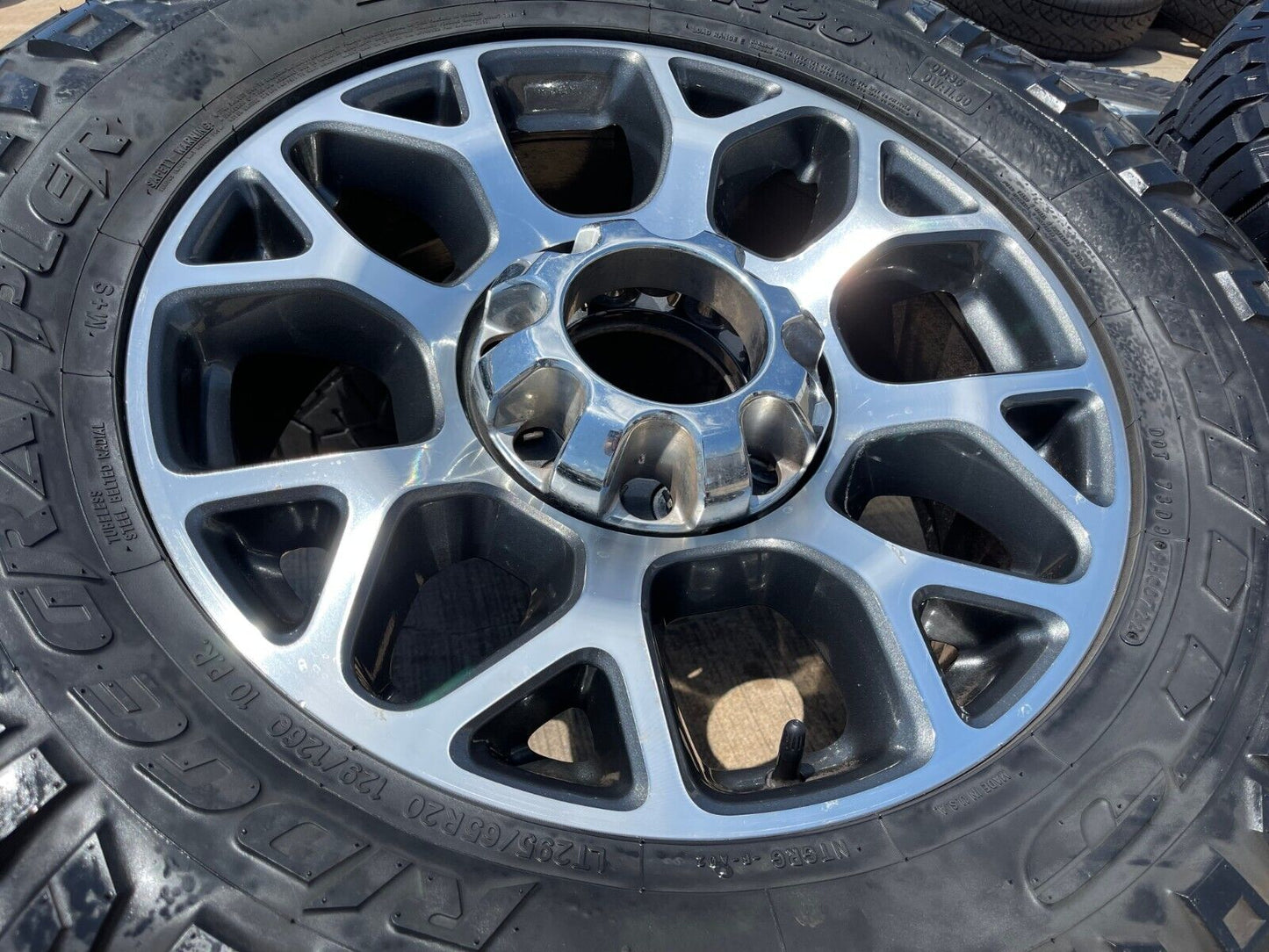 20" Ford F-250 F-350 OEM Lariat wheels rims 10292 tires 2022 2023 2024 NITTO