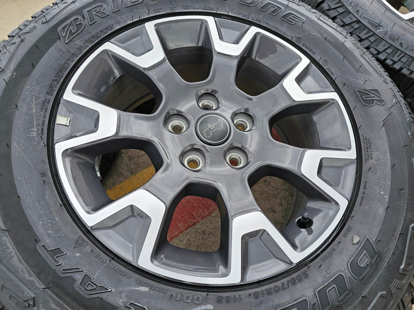 18" Jeep Wrangler Gladiator OEM wheels rims Grand Cherokee 2024 2025 NEW