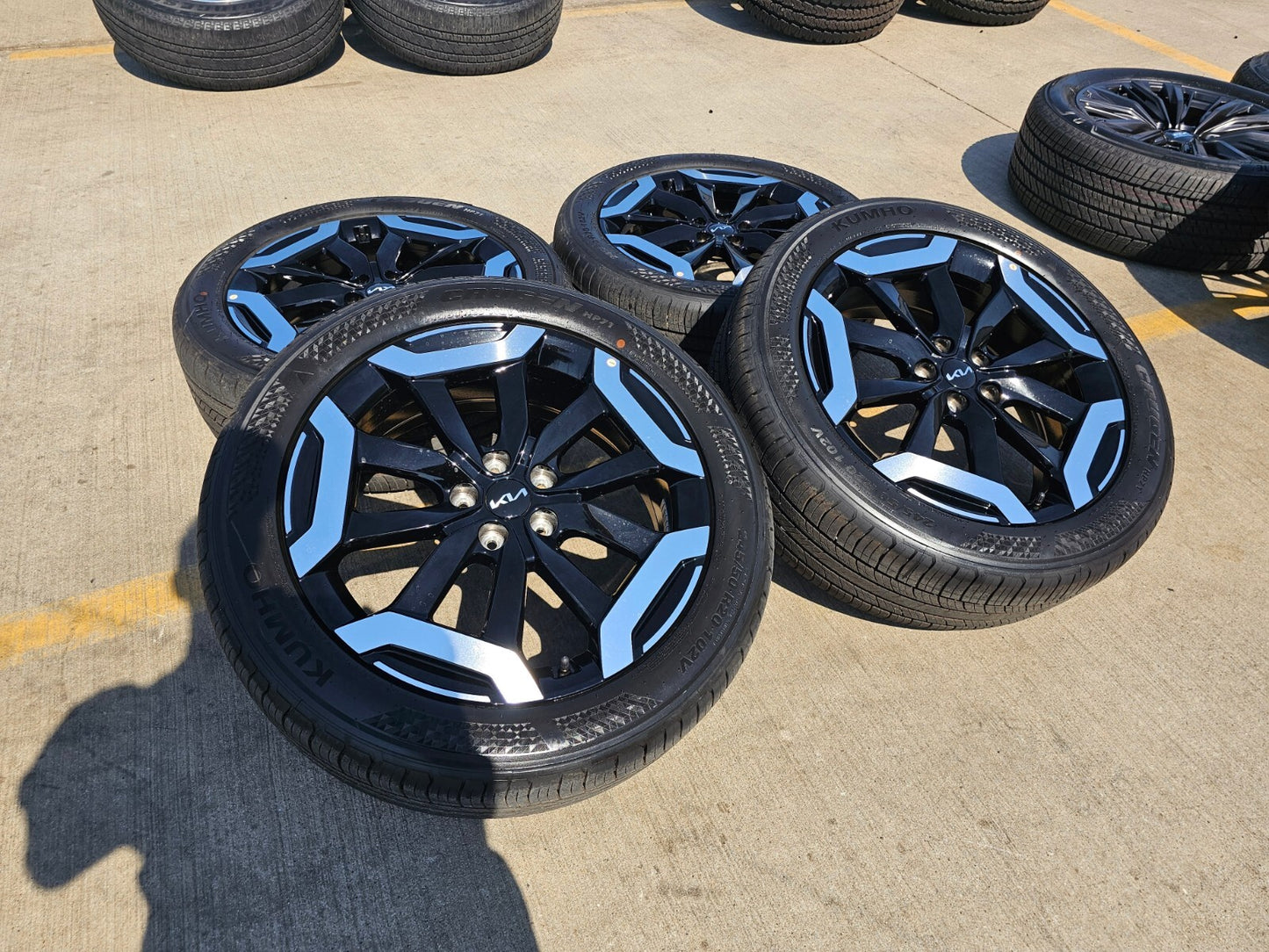 20" Kia Telluride X-PRO OEM 74716 wheels rims tires Sedona 2023 2024 2025 NEW