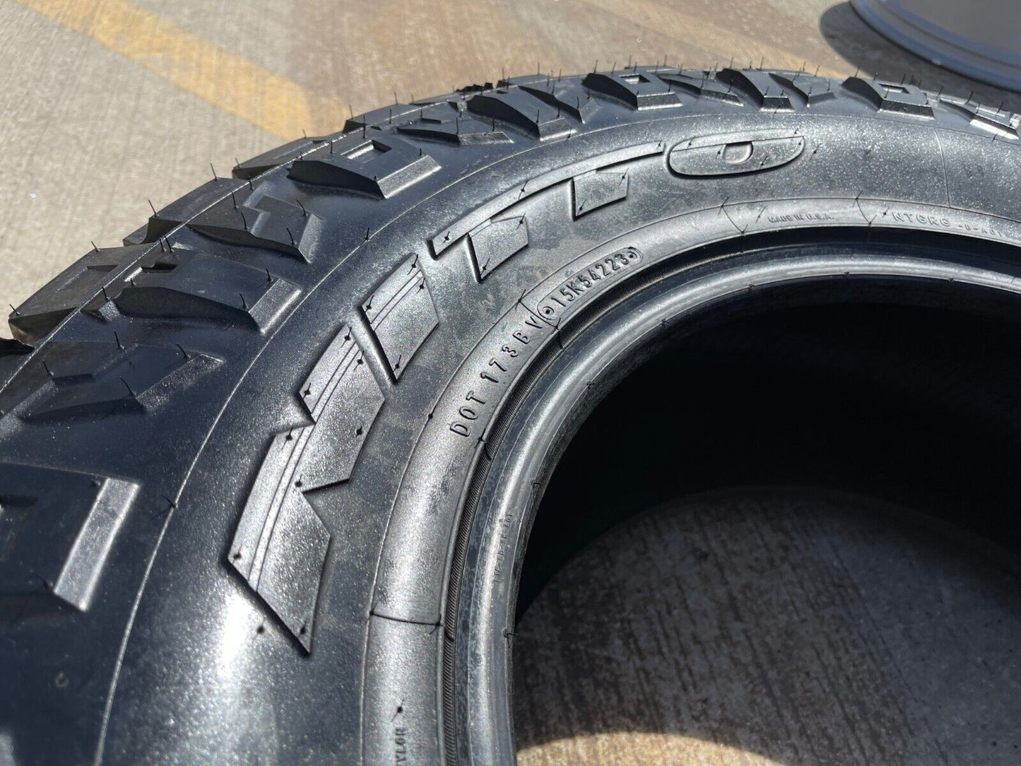 (1) 285/75/18 Nitto Ridge Grappler tire LT 10 ply load range E NEW