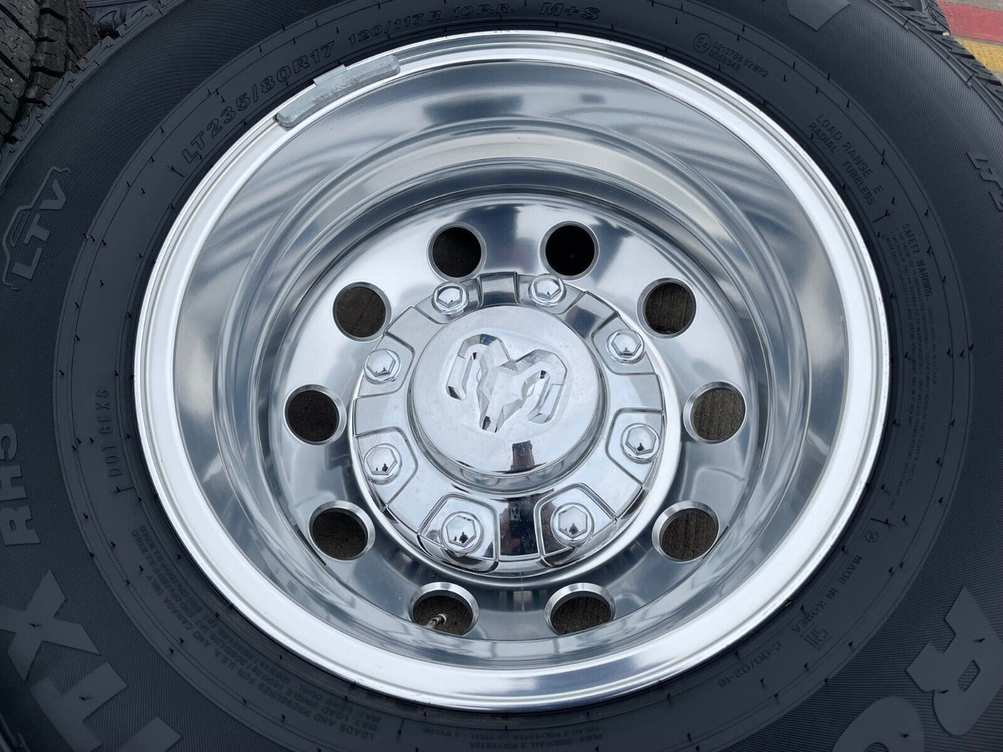17" Dodge Ram 3500 Dually Laramie 8x200 wheels rims 2701 2702 OEM 2024 2025 NEW