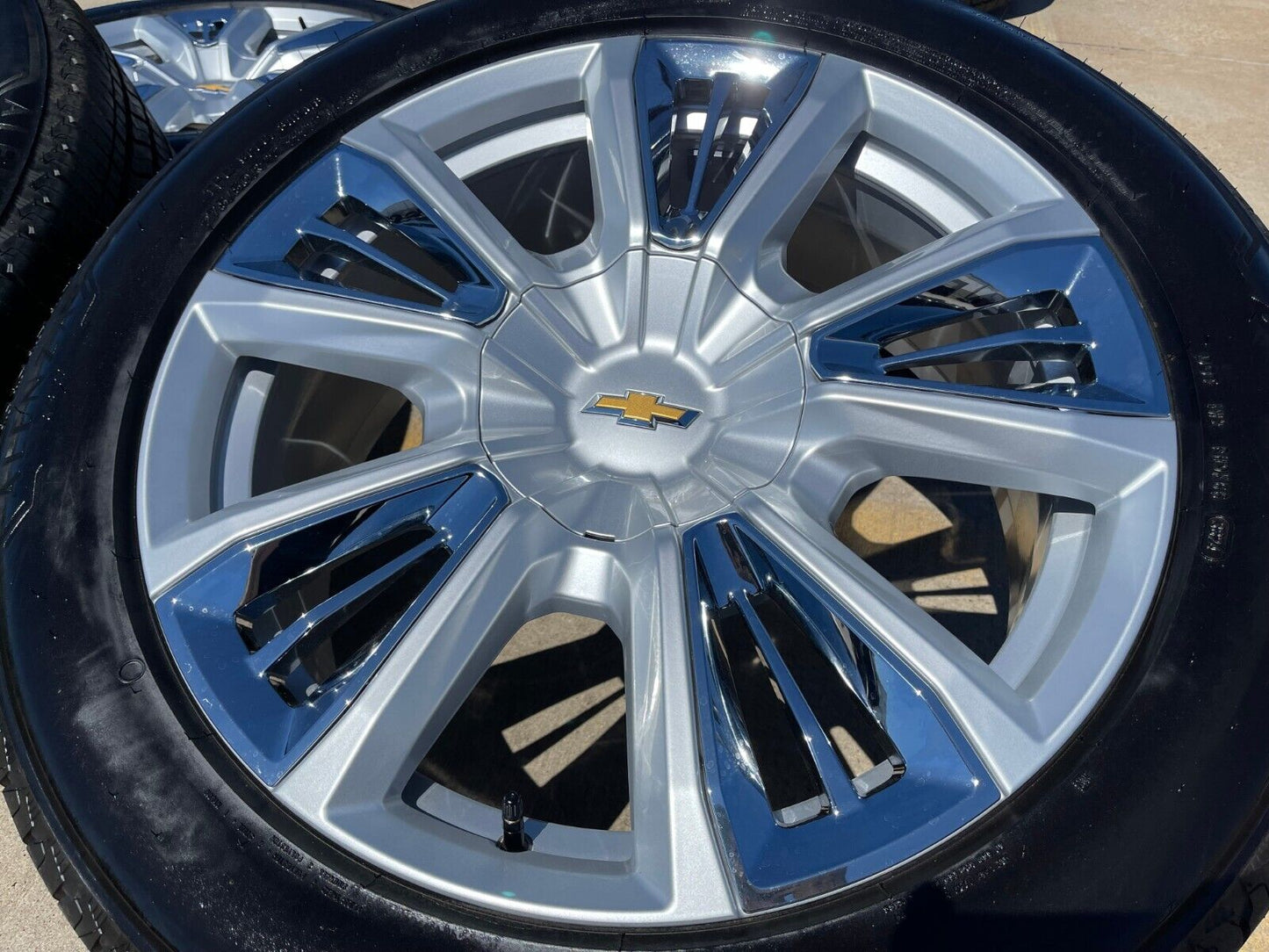 22" Chevy Tahoe RST OEM wheels rims 96951 Silverado Suburban 2023 2024 2025 NEW