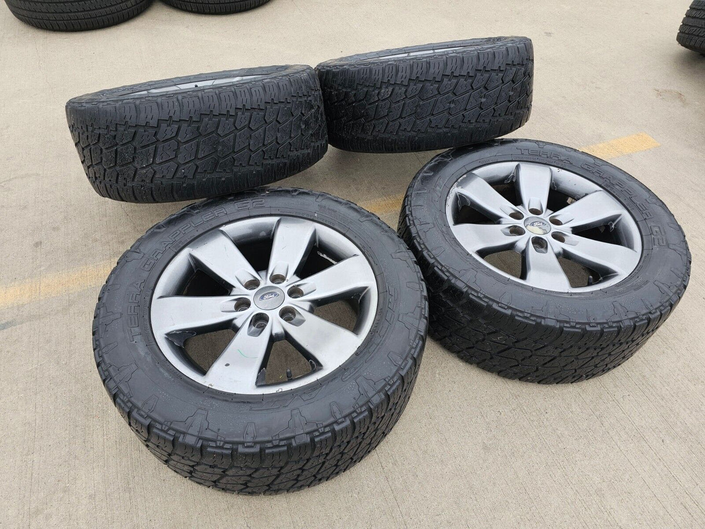 20" Ford Expedition F-150 OEM gray wheels rims 3833 3896 tires NITTO