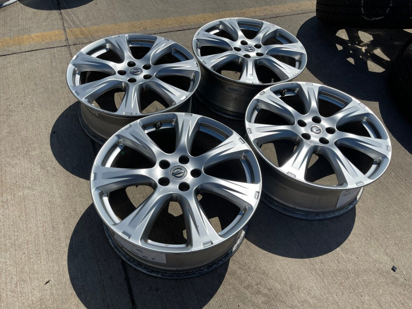 20" Nissan Murano Pathfinder Maxima FX35 FX45 QX60 OEM 62581 wheels rims