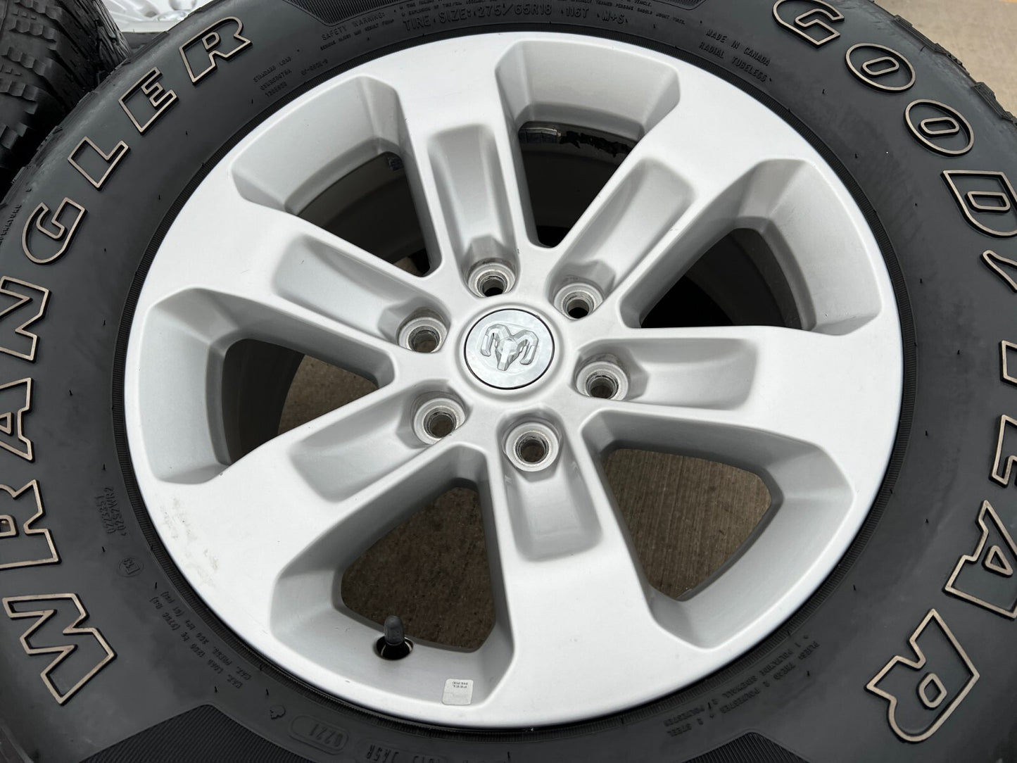 18" Dodge Ram 1500 OEM Lariat wheels rims tires