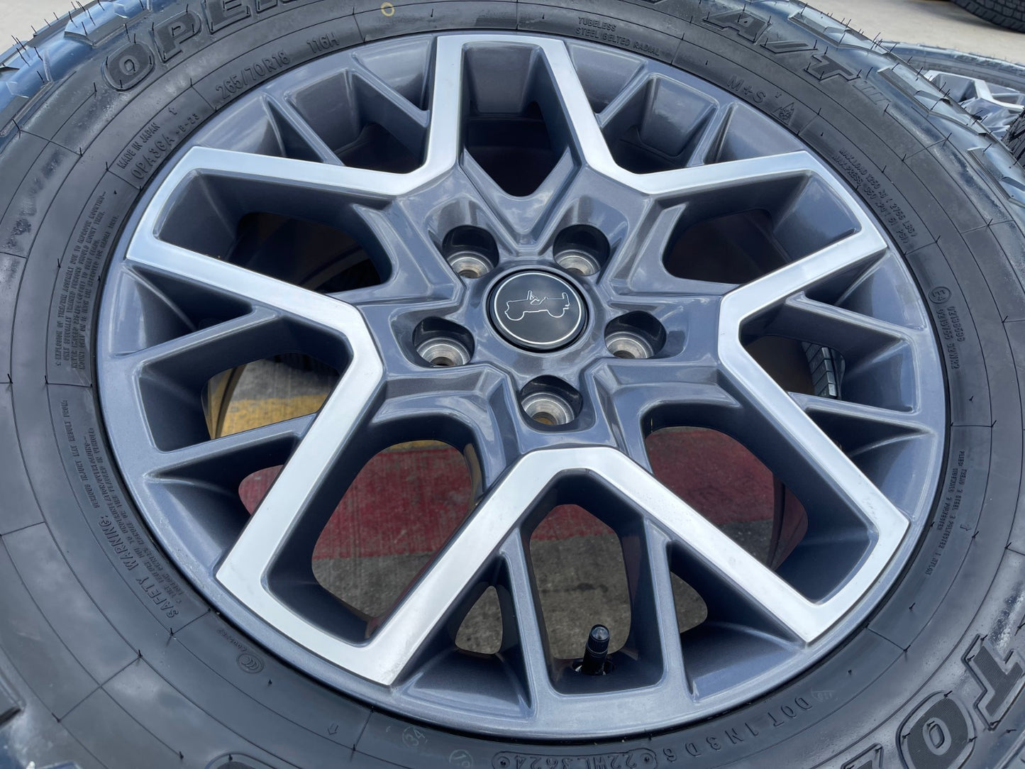 18" Jeep Grand Cherokee OEM wheels rims 51649 Wrangler Gladiator 2024 2025 NEW