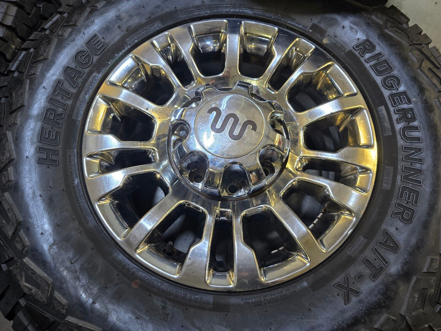 18" Ford F-250 F-350 OEM rims wheels 10290 chrome TREMOR tires 35"
