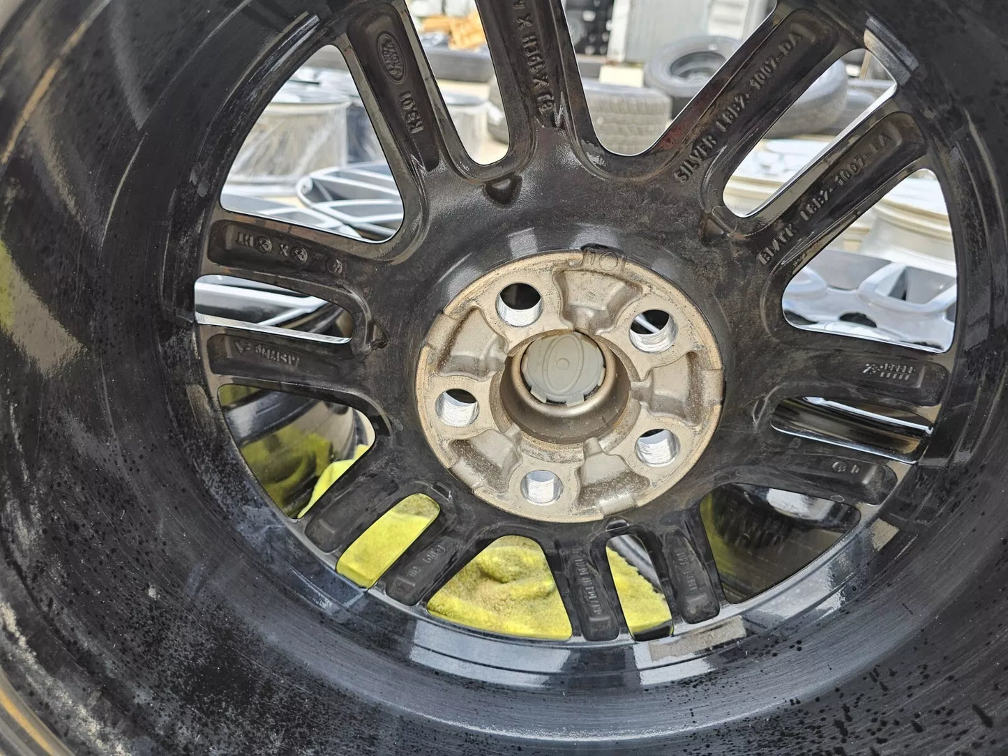 (4) 19" Land Rover DEFENDER Range Rover OEM wheels rims 72350