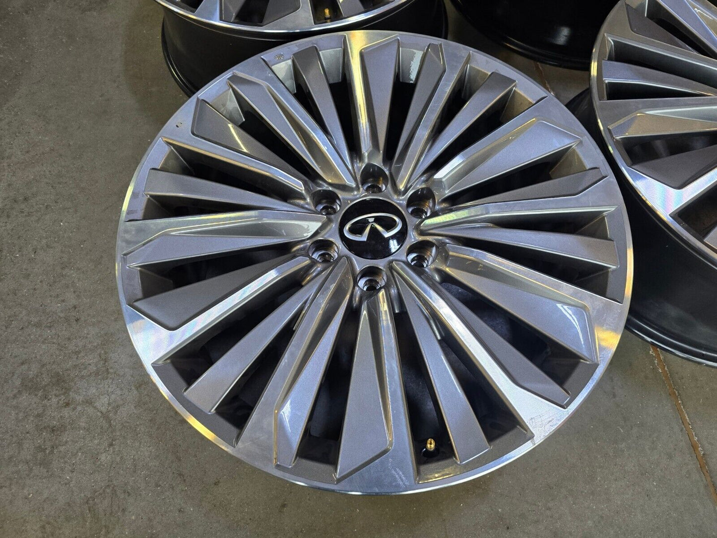 22" Infiniti QX80 QX56 Nissan Titan Armada OEM wheels rims 2024 2025 NEW