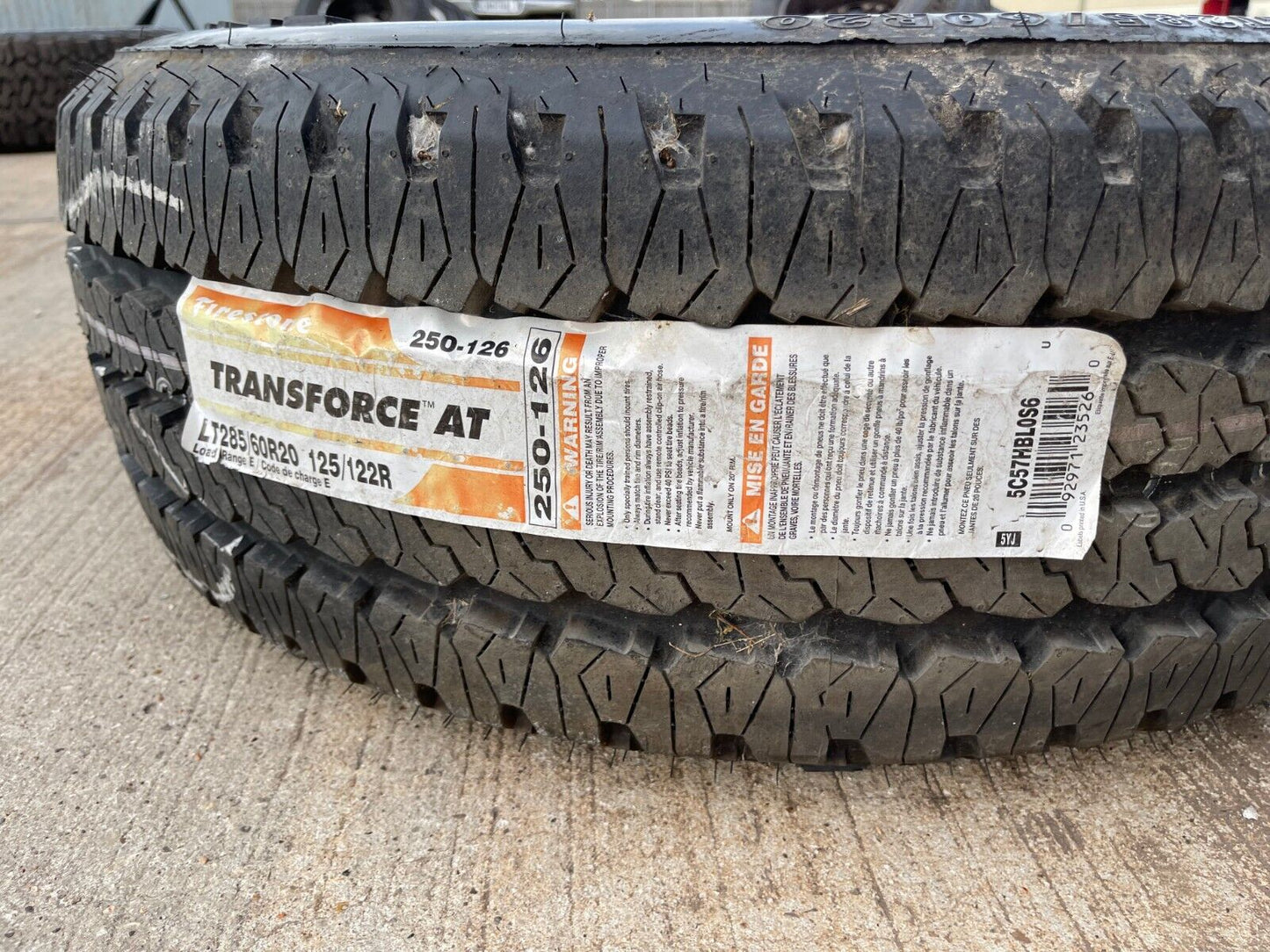 (1) 20" Dodge Ram 2500 3500 LARAMIE OEM 2700 black wheel rim tire spare