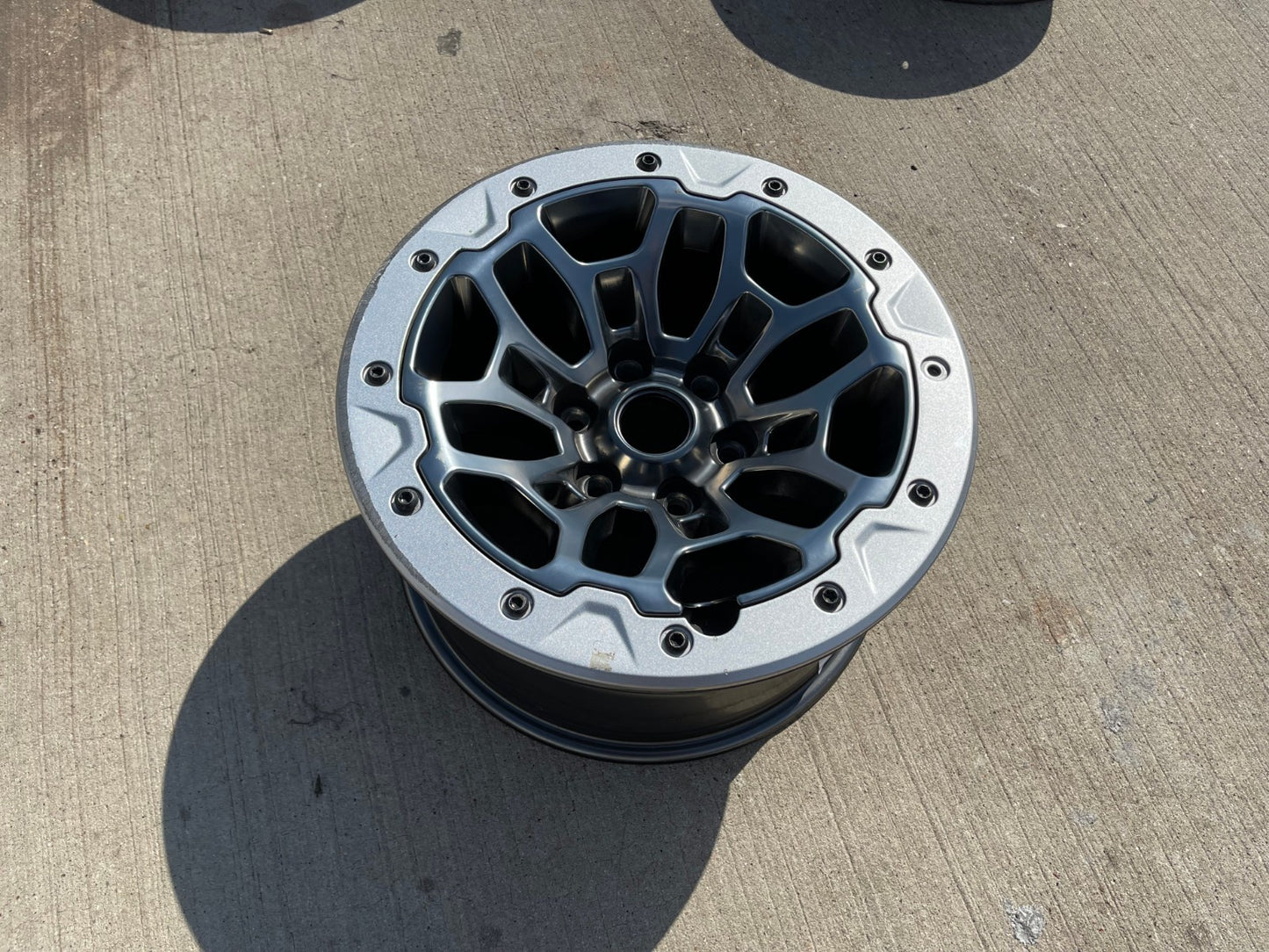 18" Dodge Ram 1500 RHO TRX Beadlock OEM wheel rim 2735