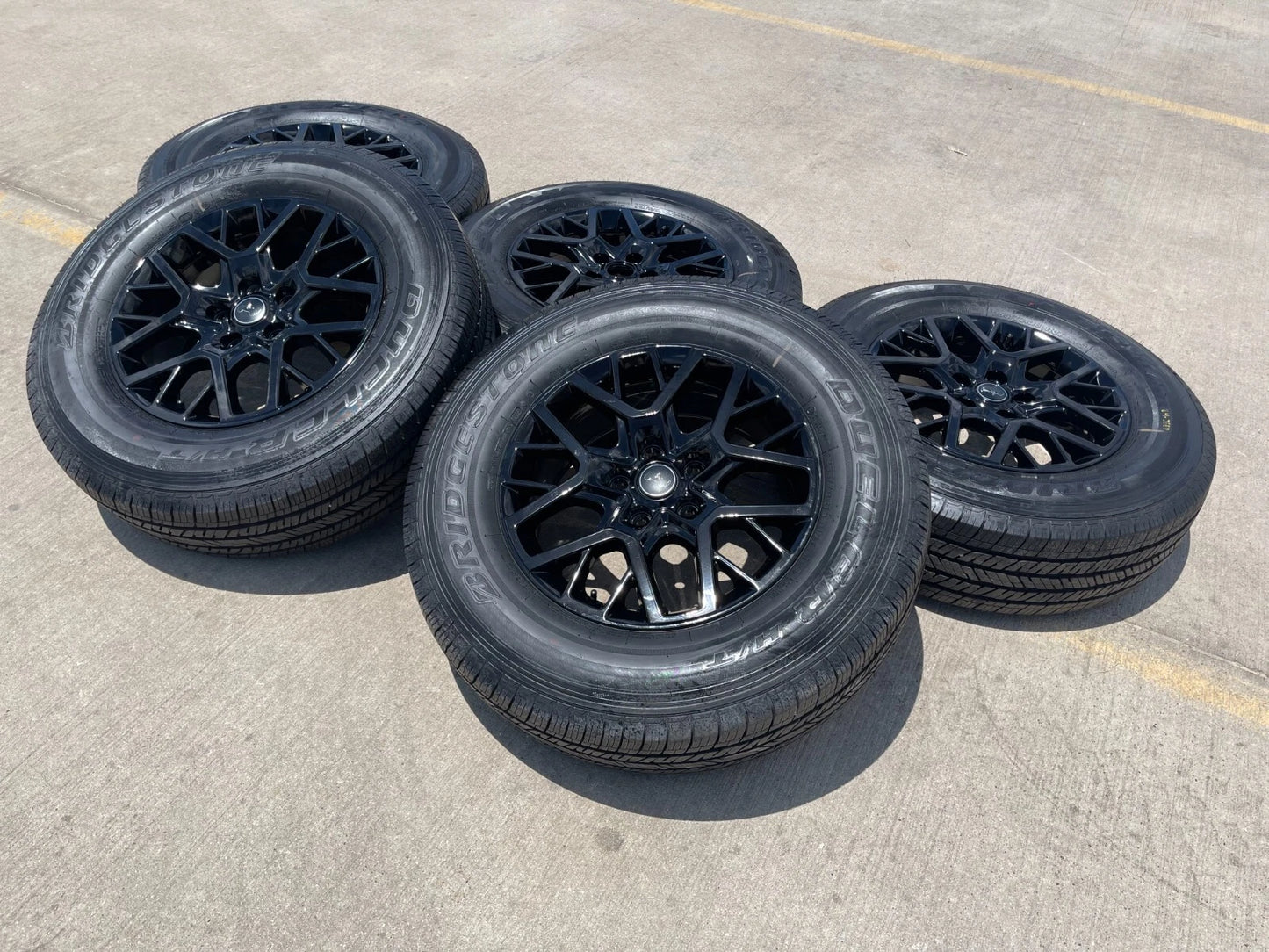 18" Jeep Wrangler Grand Cherokee Gladiator Black OEM wheels rims 2024 2025 NEW