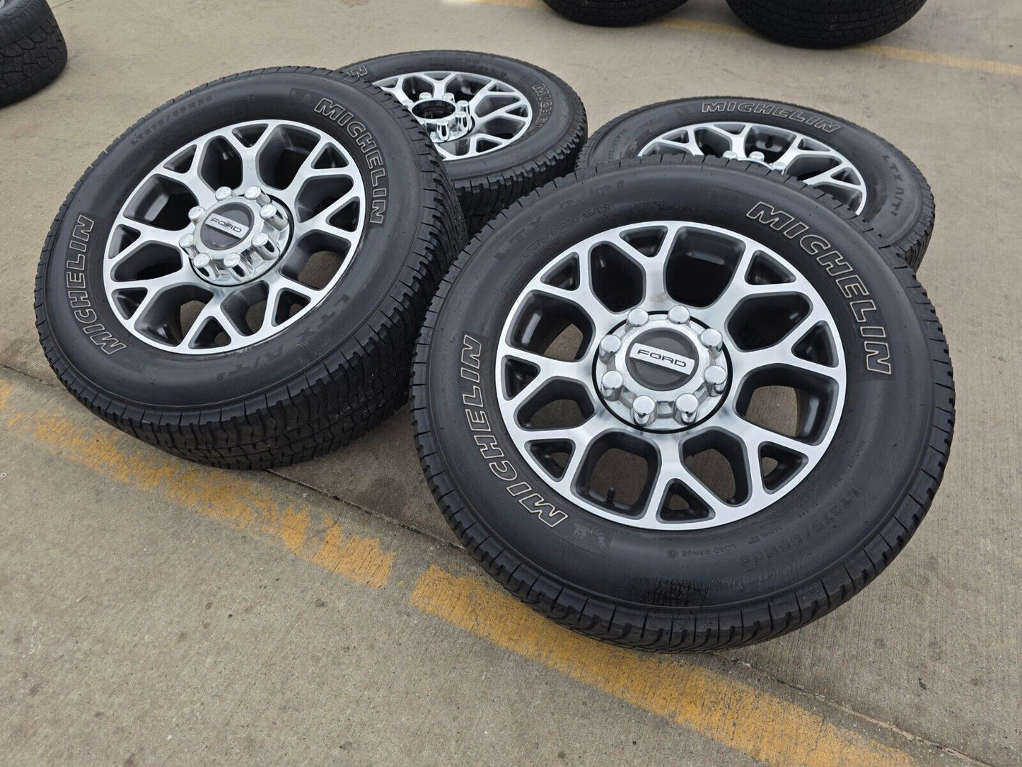 20" Ford F-250 F-350 OEM Lariat wheels rims 10292 tires 2021 2022 2023 2024 2025
