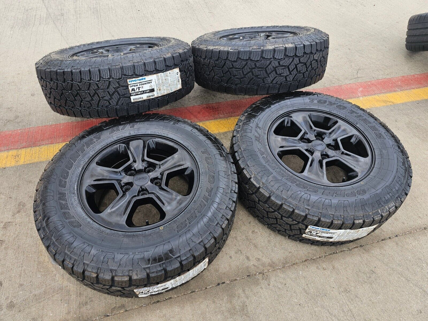 17" Jeep Grand Cherokee OEM wheels rims 9135 black TOYO tires A/T3 NEW