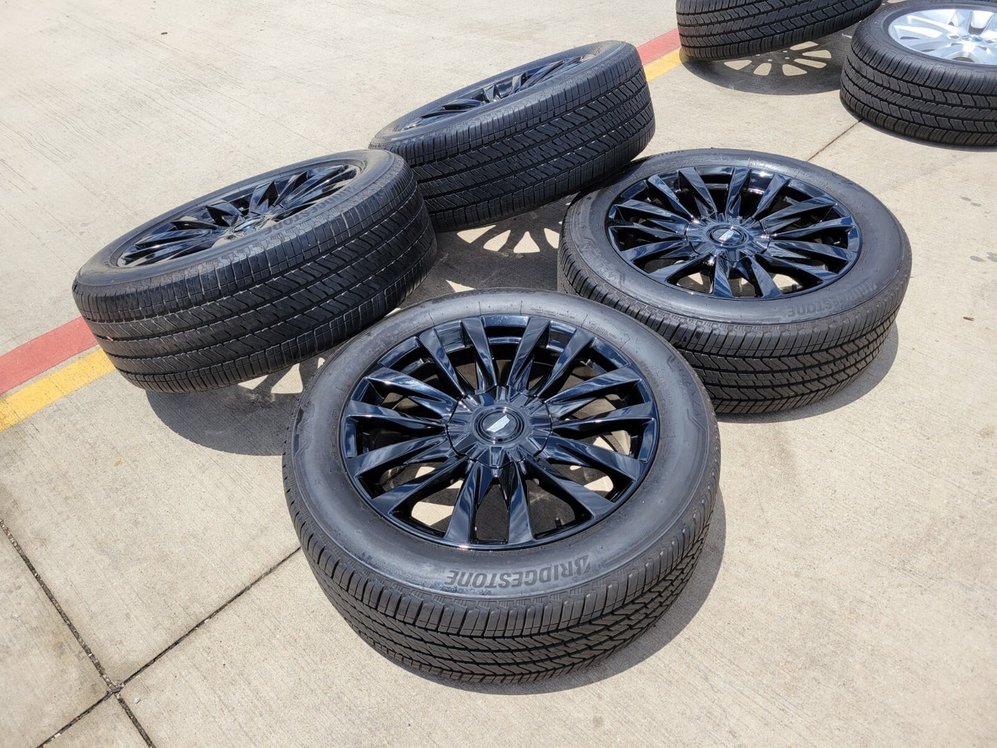 22" Cadillac Escalade OEM Black wheels rims 4873 95026 tires NEW