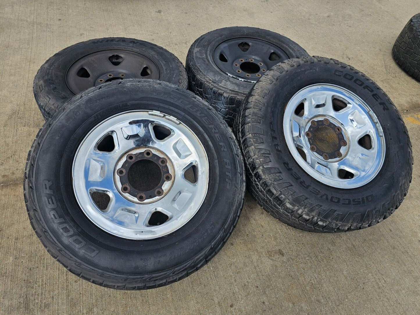 17" Ford F-250 F-350 OEM 3620 3621 wheels rims tires