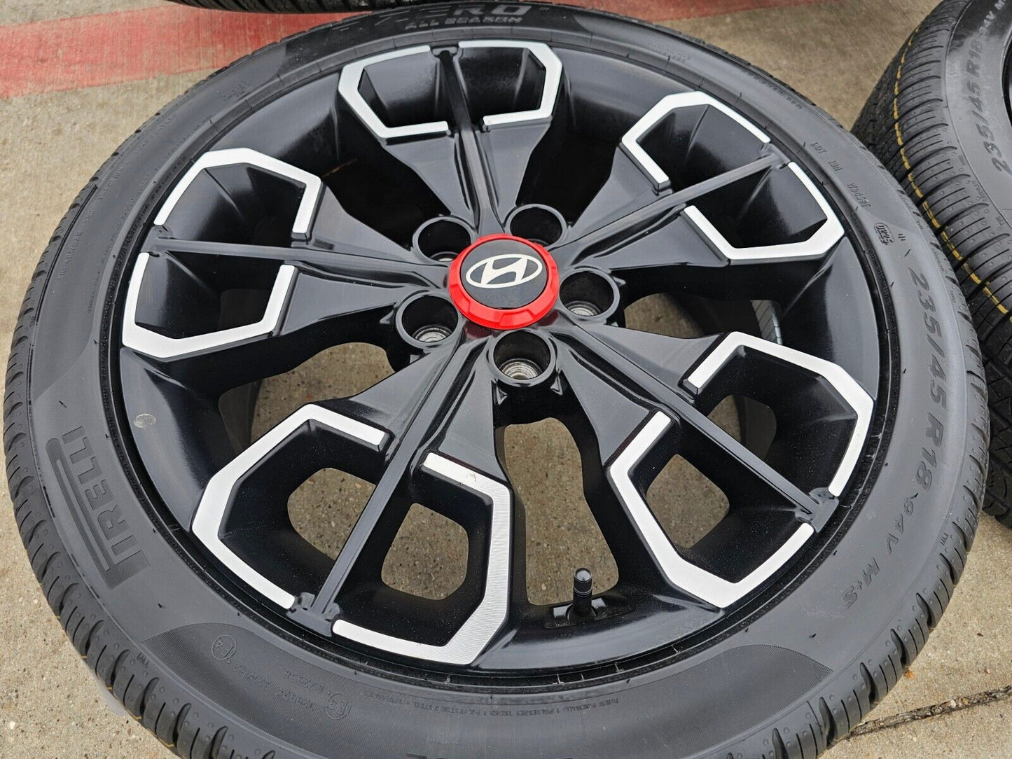 18" Hyundai Elantra Sonata Accent OEM Santa Cruz wheels rims 95231 180411 NEW