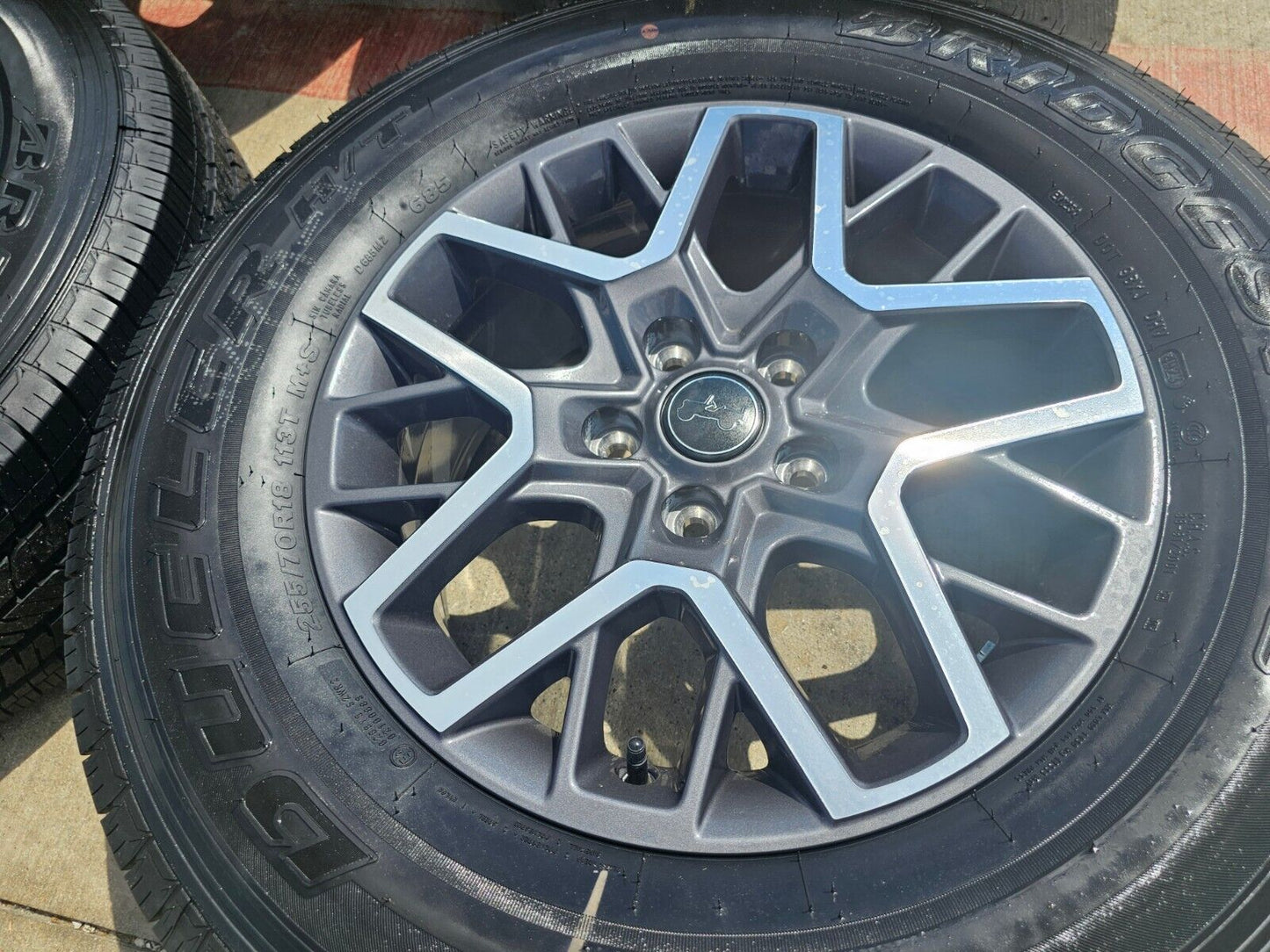 18" Jeep Grand Cherokee OEM wheels rims Wrangler 51649 2023 2024 2025 NEW