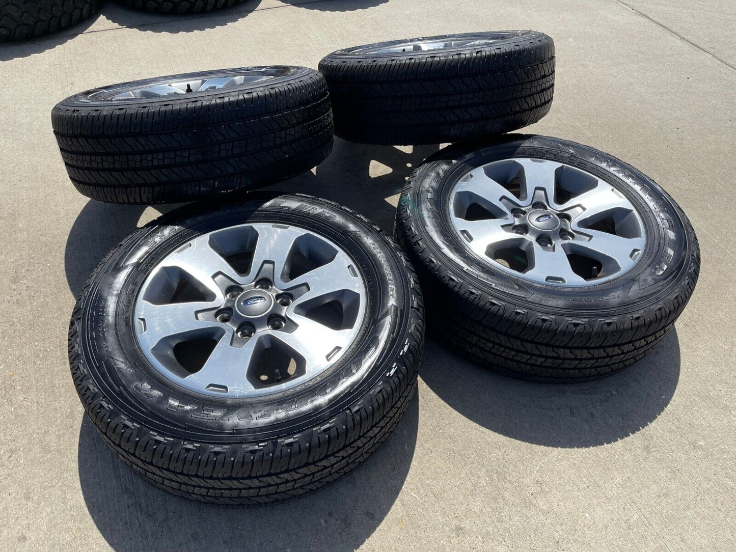 18" Ford F-150 Expedition OEM 3832 rims wheels tires GOODYEAR