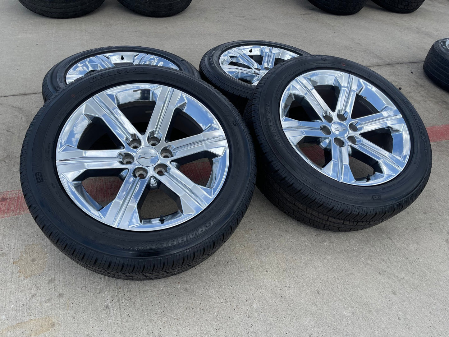 22" GMC Yukon Tahoe Chevy OEM CHROME wheels rims Silverado 5667 NEW tires