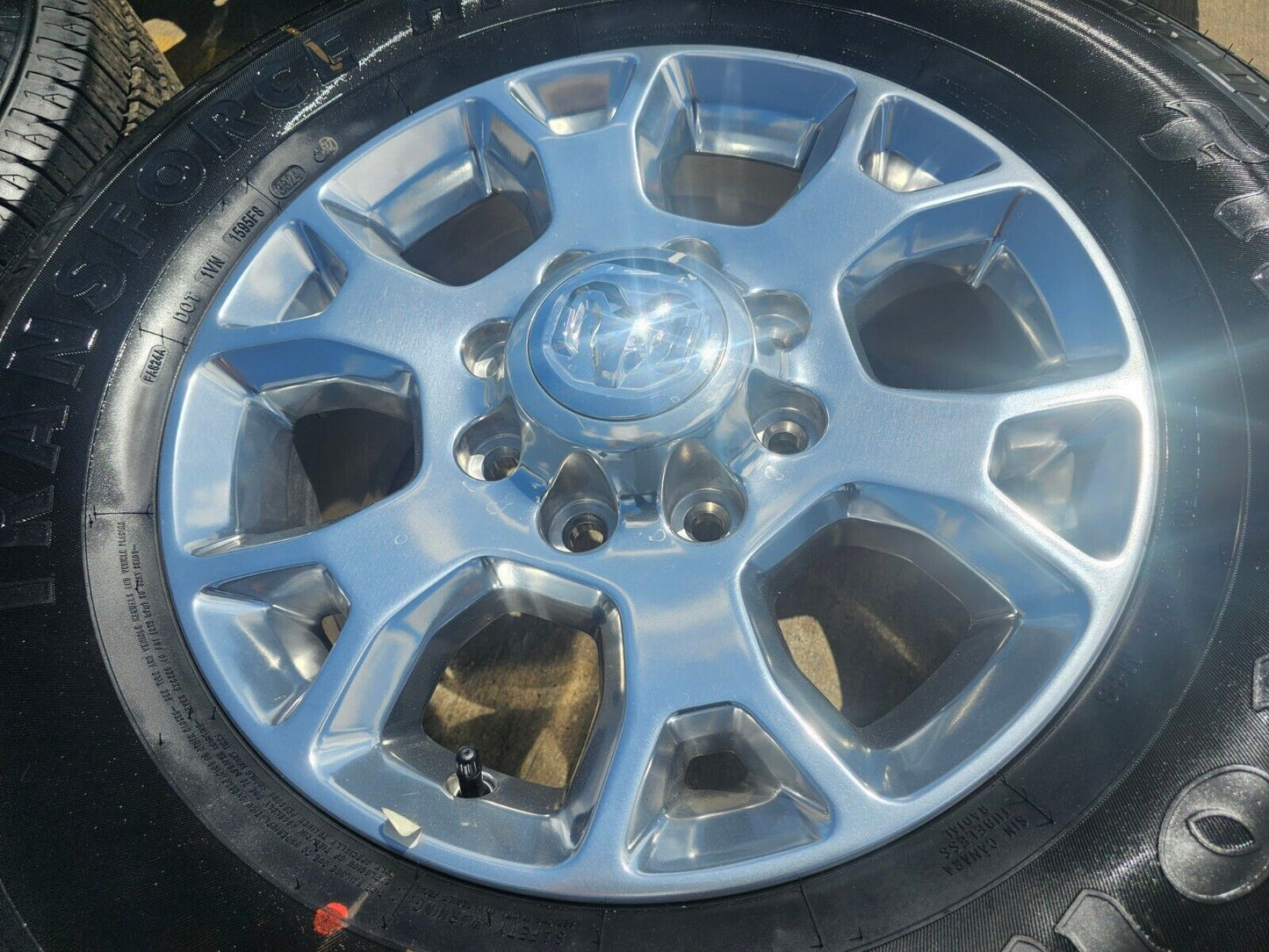 18" Ram 2500 3500 Laramie Power Wagon OEM wheels rims 2693 tires 2024 2025 NEW