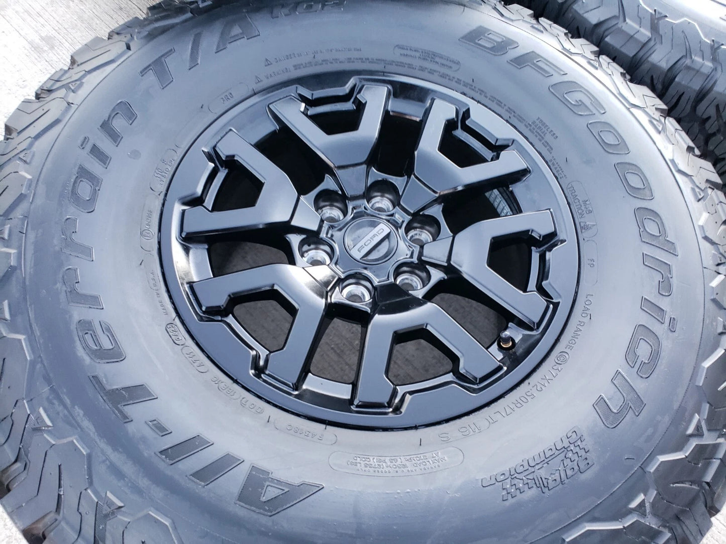 17" Ford F-150 Raptor Bronco OEM rims wheels BFG 10461 tires 2024 2025 BFG NEW