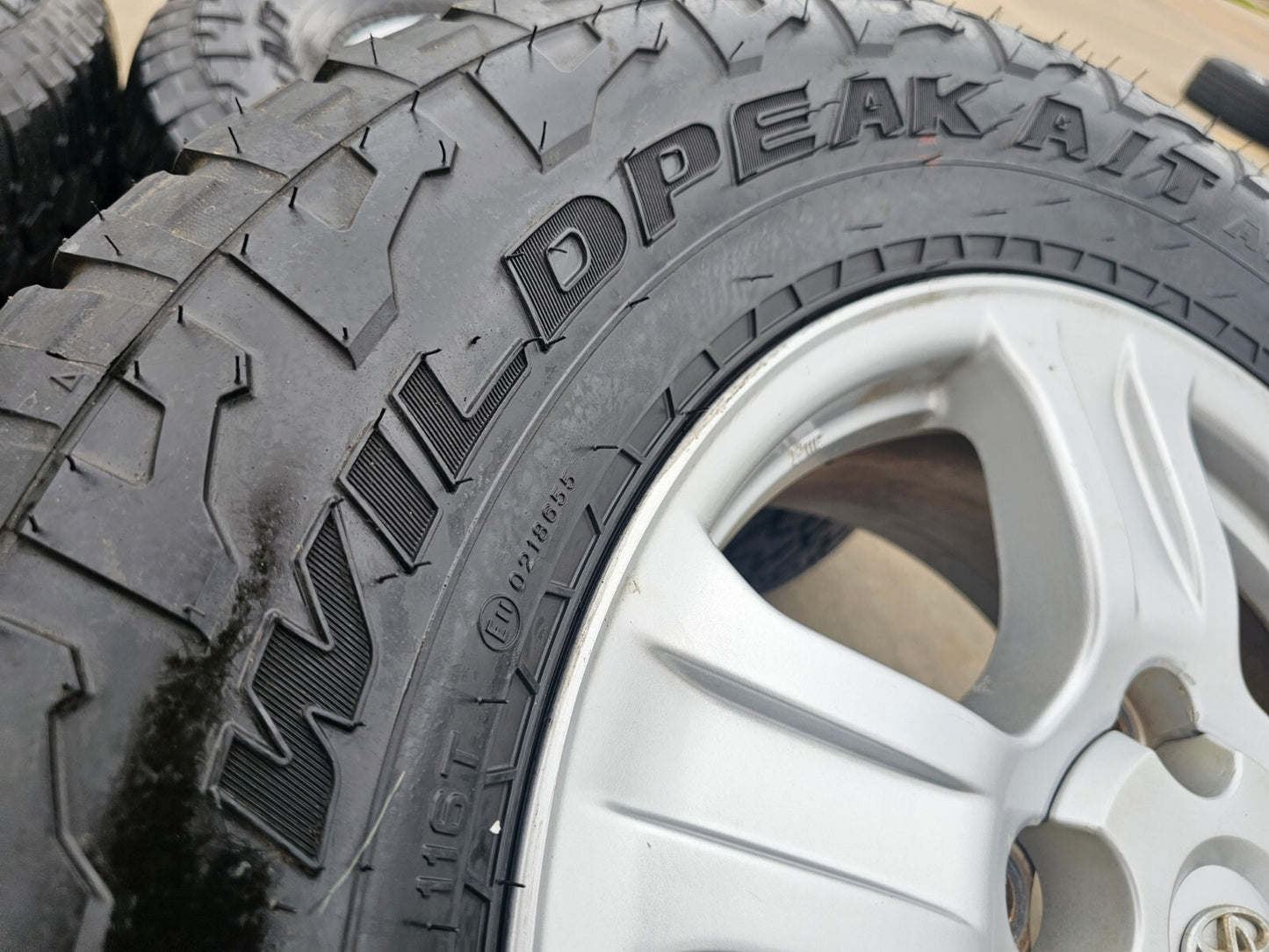 18" Toyota Tundra Sequoia TRD PRO OEM 5x150 wheels rims tires 69517