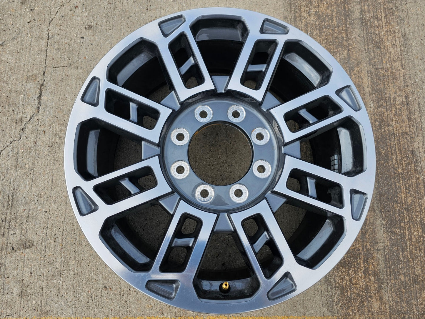 20" Ford F-250 F-350 OEM LIMITED Platinum wheel 10302 10483 rim 2023 2024 2025