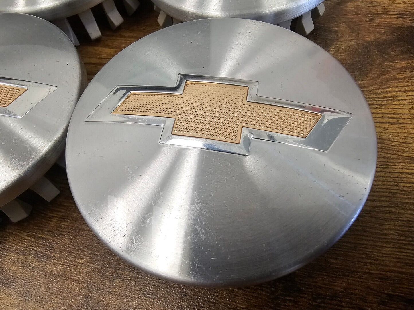 (4) 3.25" Chevy Silverado 1500 Tahoe Suburban OEM center caps C5652 83MM