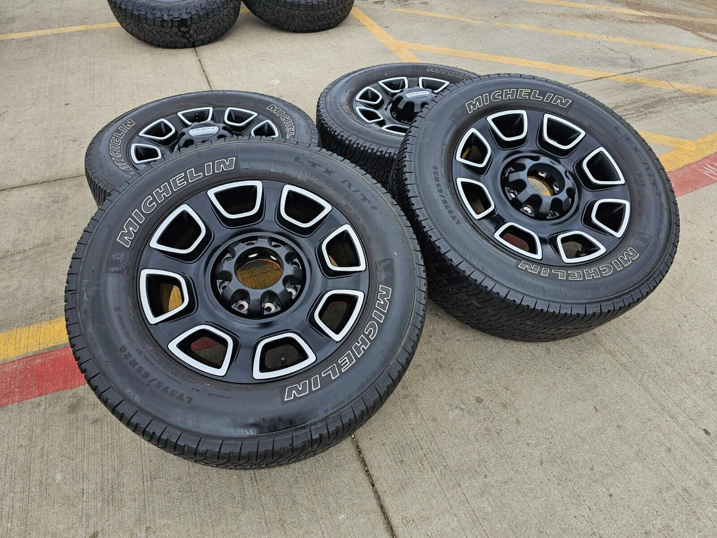 20" Ford F-250 F-350 OEM Lariat Platinum wheels rims 10486 tires 2023 2024 2025