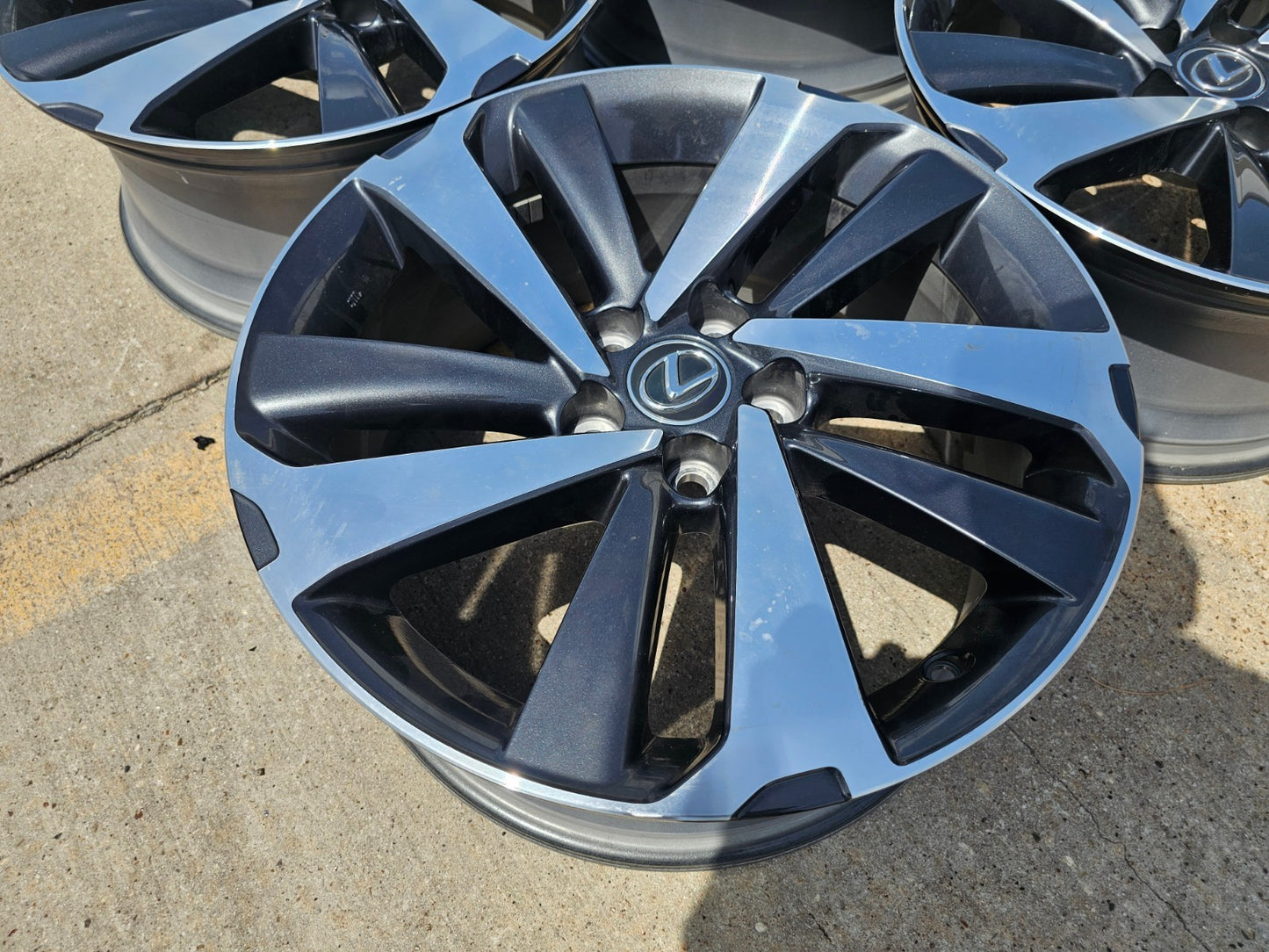 18" Lexus NX200T OEM wheels rims 74372 Camry Avalon RAV4