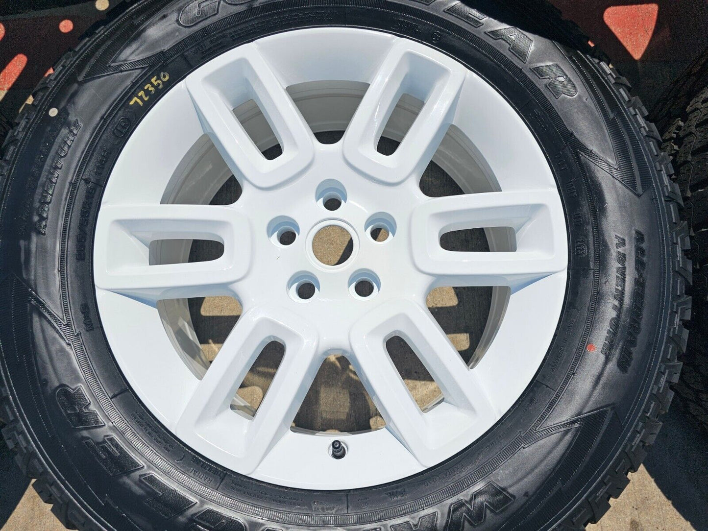 19" Land Rover DEFENDER Range Rover OEM wheels rims WHITE 72350 2023 2024 NEW
