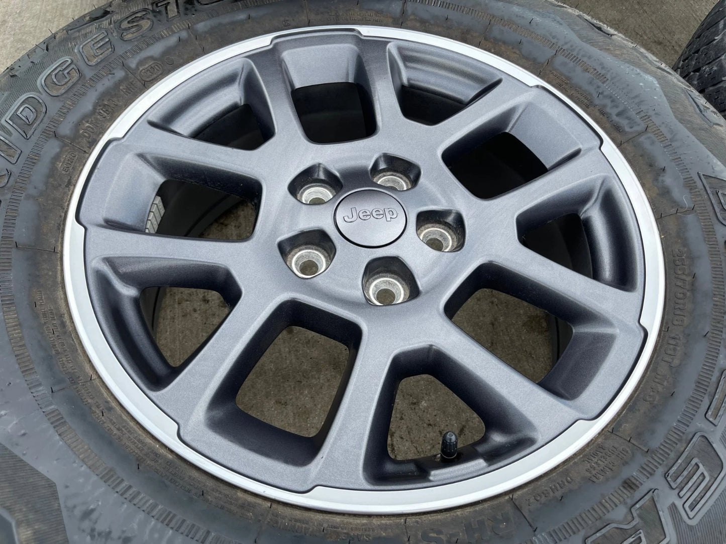 18" Jeep Gladiator Overland OEM wheels rims Wrangler 9241 tires