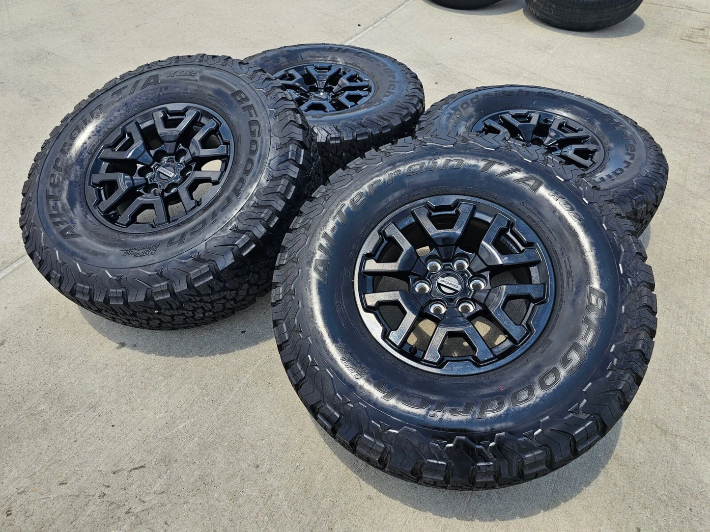 17" Ford F-150 Raptor Bronco OEM rims wheels 10461 tires 37" BFG NEW